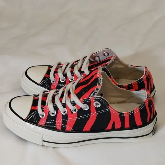 CONVERSE CHUCK TAYLOR 70 ALL STAR OX BLACK/ RACER PINK size 5.5 - Picture 4 of 13